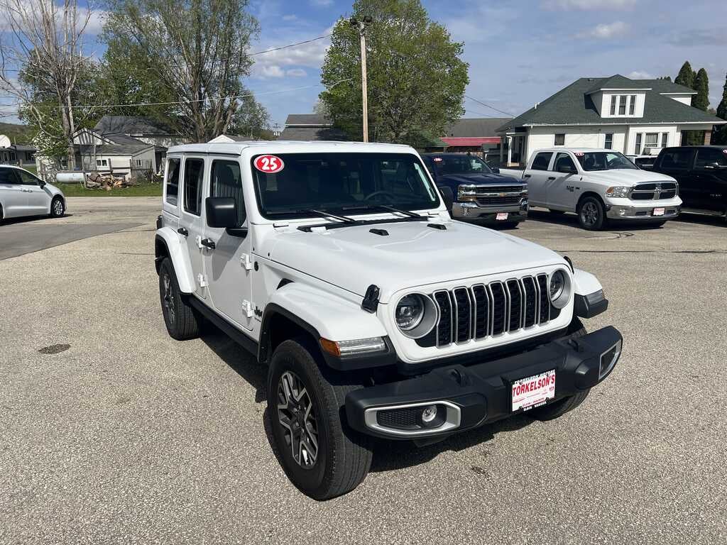 2025 Jeep Wrangler 4-Door Sahara 4x4