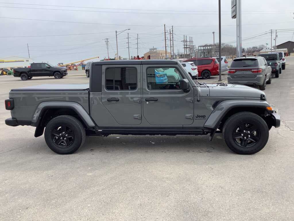2021 Jeep Gladiator Sport S 4x4