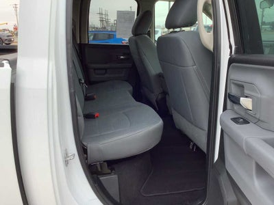 2017 RAM 1500 SLT Quad Cab 4x4 6'4' Box