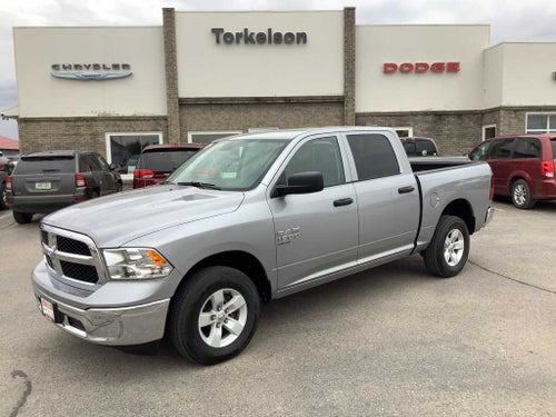 2022 RAM 1500 Classic SLT Crew Cab 4x4 5'7' Box
