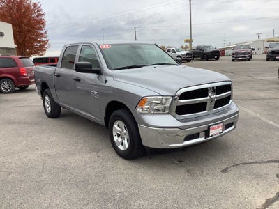 2022 RAM 1500 Classic SLT Crew Cab 4x4 5'7' Box