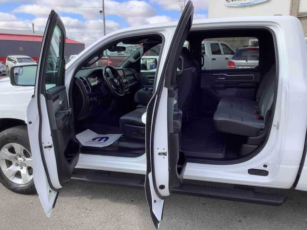 2021 RAM 1500 Big Horn Crew Cab 4x4 5'7' Box