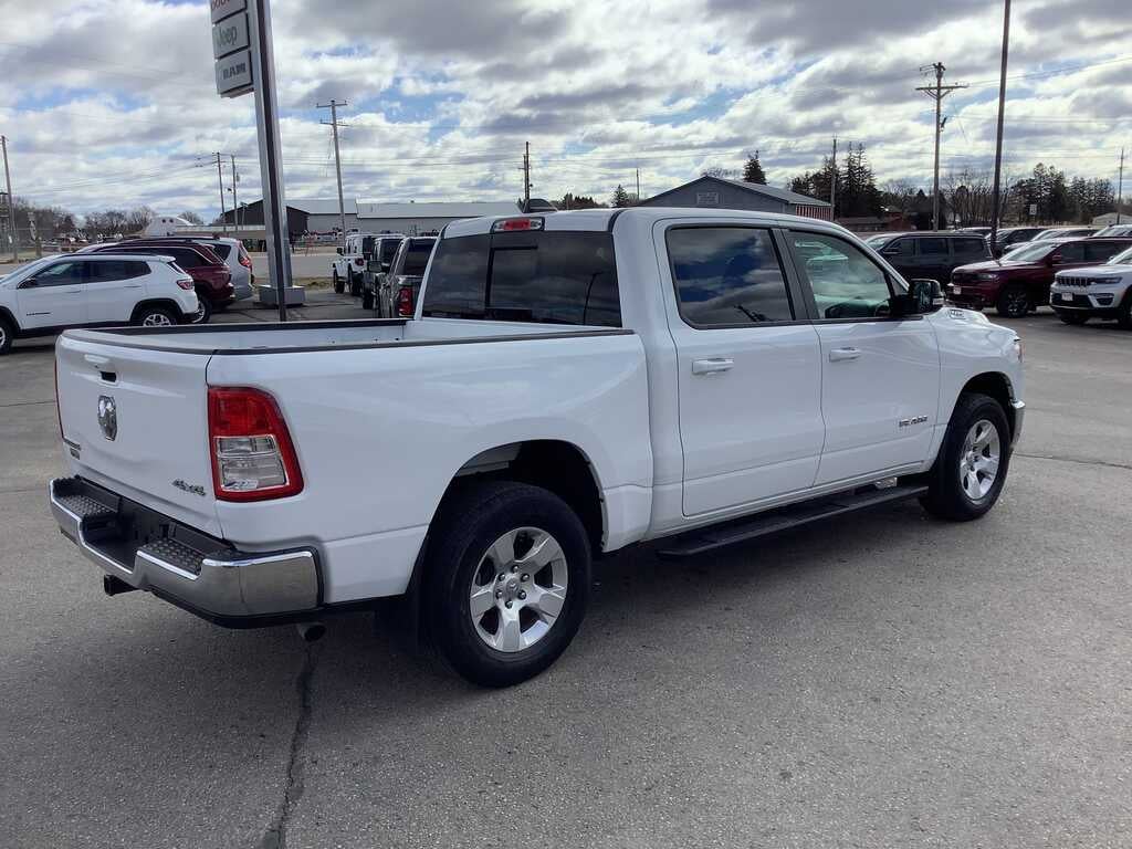2021 RAM 1500 Big Horn Crew Cab 4x4 5'7' Box