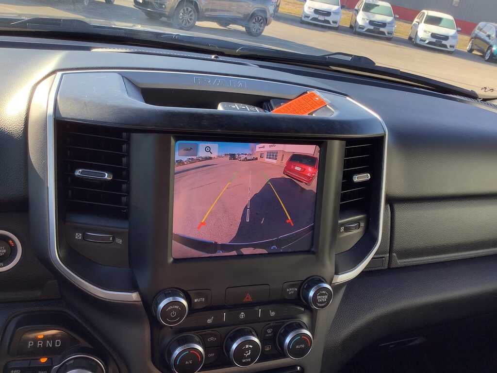 2022 RAM 1500 Big Horn Quad Cab 4x4 6'4' Box