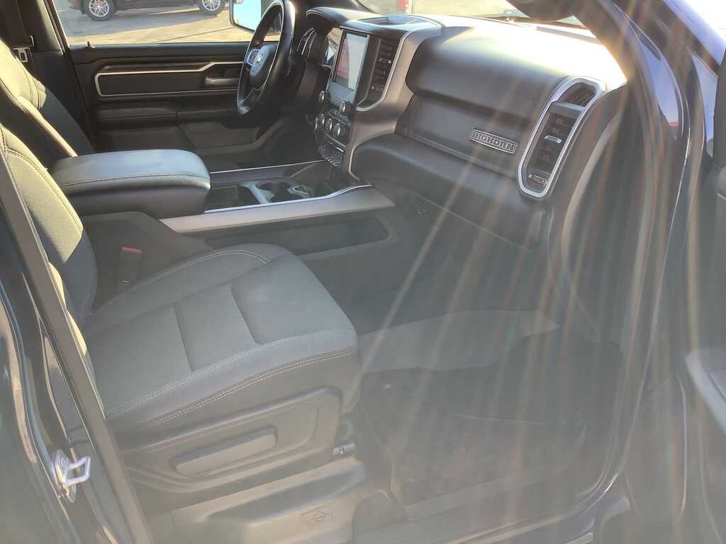 2022 RAM 1500 Big Horn Quad Cab 4x4 6'4' Box