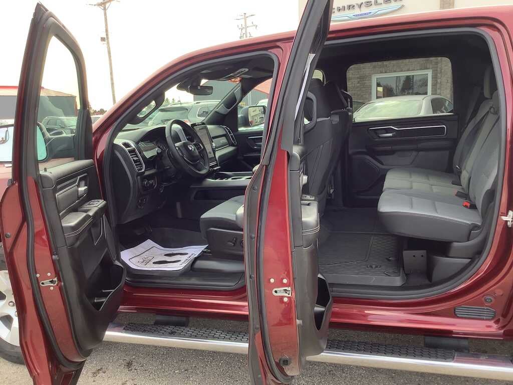 2025 RAM 1500 Crew Cab Big Horn 4x4