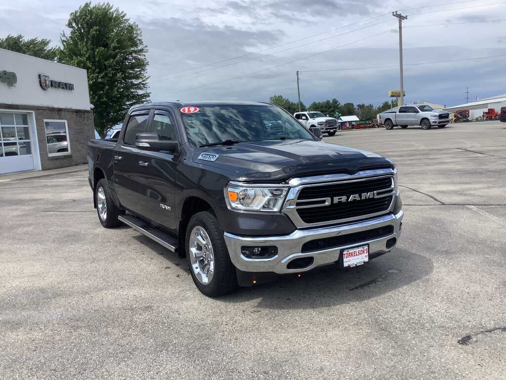 2019 RAM 1500 Big Horn/Lone Star Crew Cab 4x4 5'7' Box