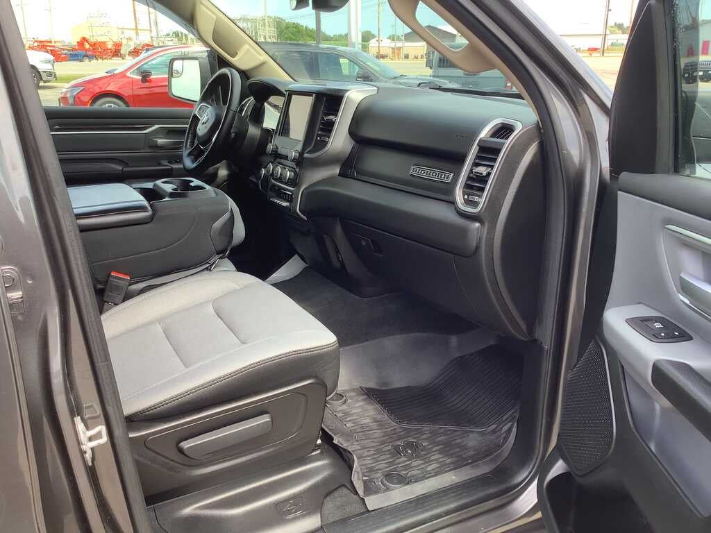 2019 RAM 1500 Big Horn/Lone Star Crew Cab 4x4 5'7' Box