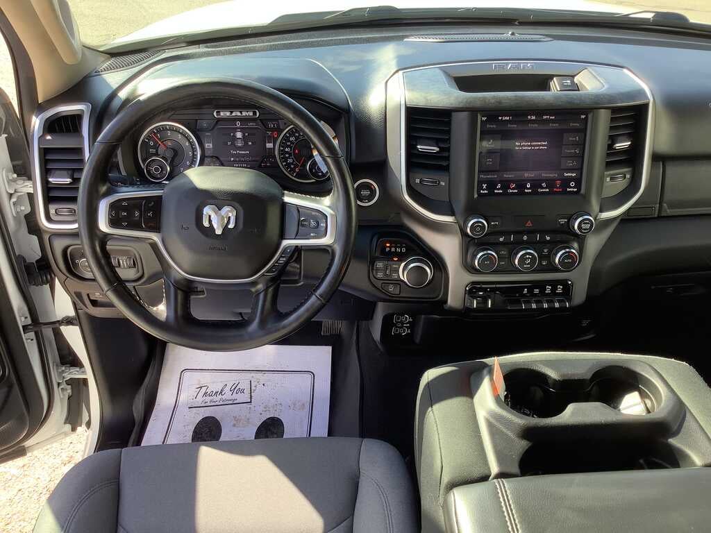 2019 RAM 1500 Big Horn/Lone Star Crew Cab 4x4 5'7' Box
