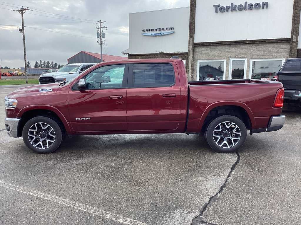 2025 RAM 1500 Laramie Crew Cab 4x4 5'7' Box