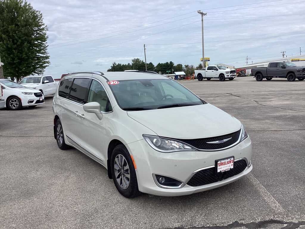 2020 Chrysler Pacifica Touring L Plus