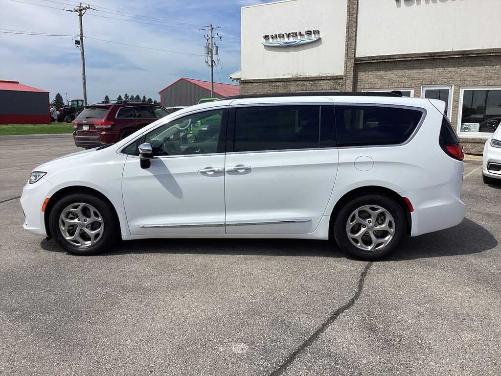 2023 Chrysler Pacifica Limited