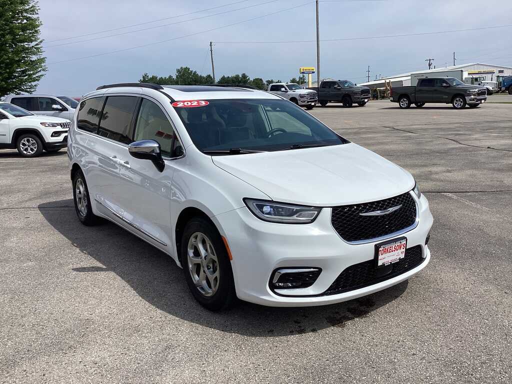 2023 Chrysler Pacifica Limited