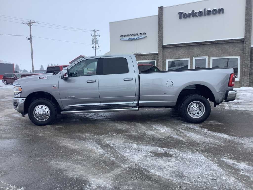 2023 RAM 3500 Laramie Crew Cab 4x4 8' Box