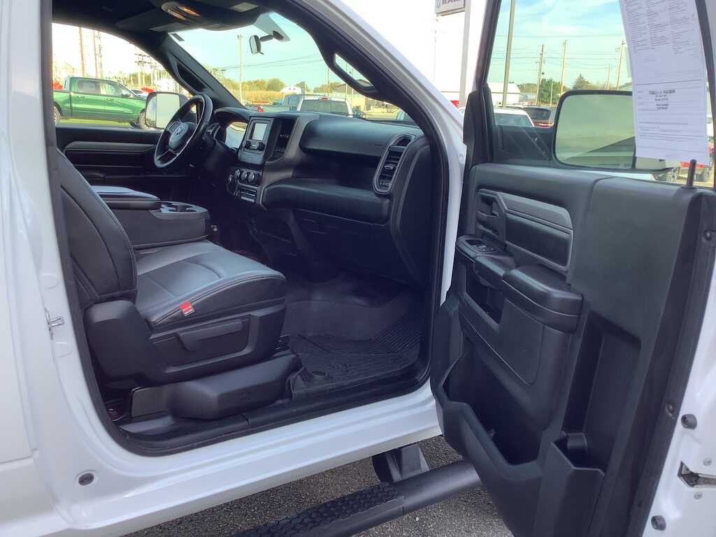 2021 RAM 2500 Tradesman Regular Cab 4x4 8' Box