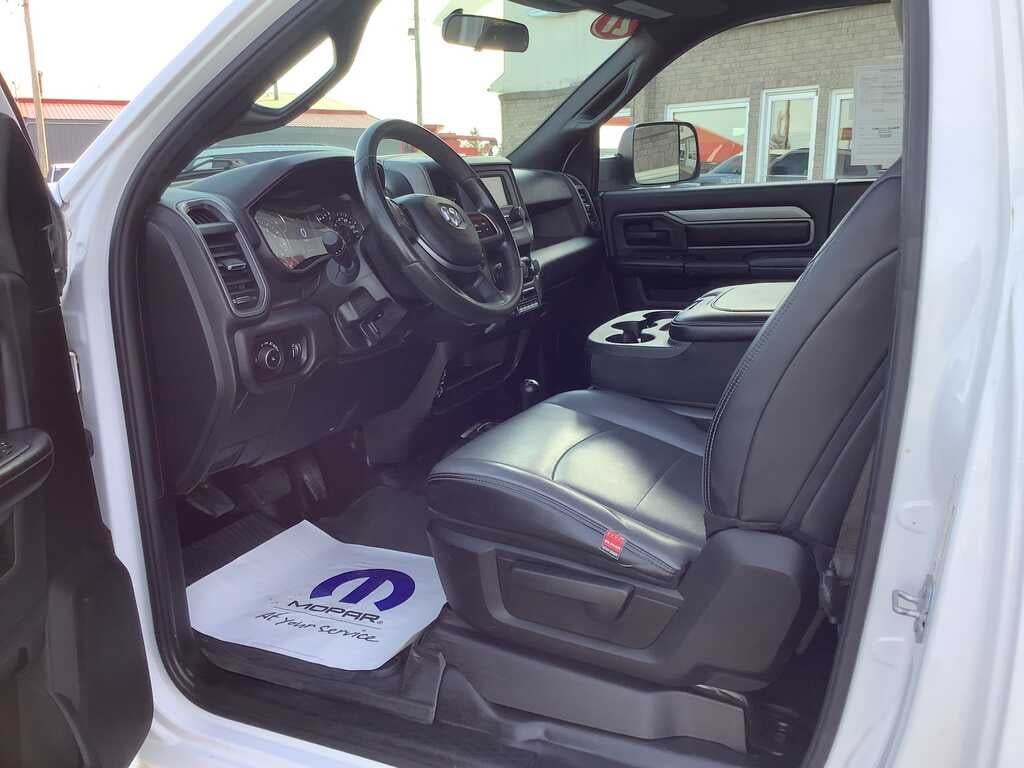 2021 RAM 2500 Tradesman Regular Cab 4x4 8' Box