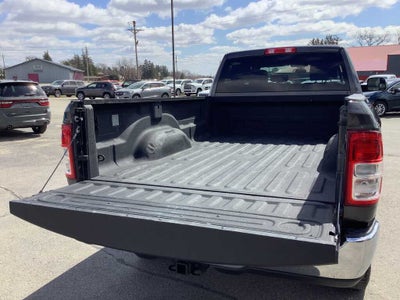 2022 RAM 2500 Crew Cab Tradesman 4x4 8' Box