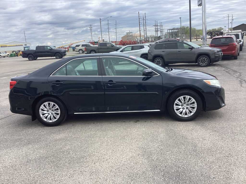 2014 Toyota Camry LE