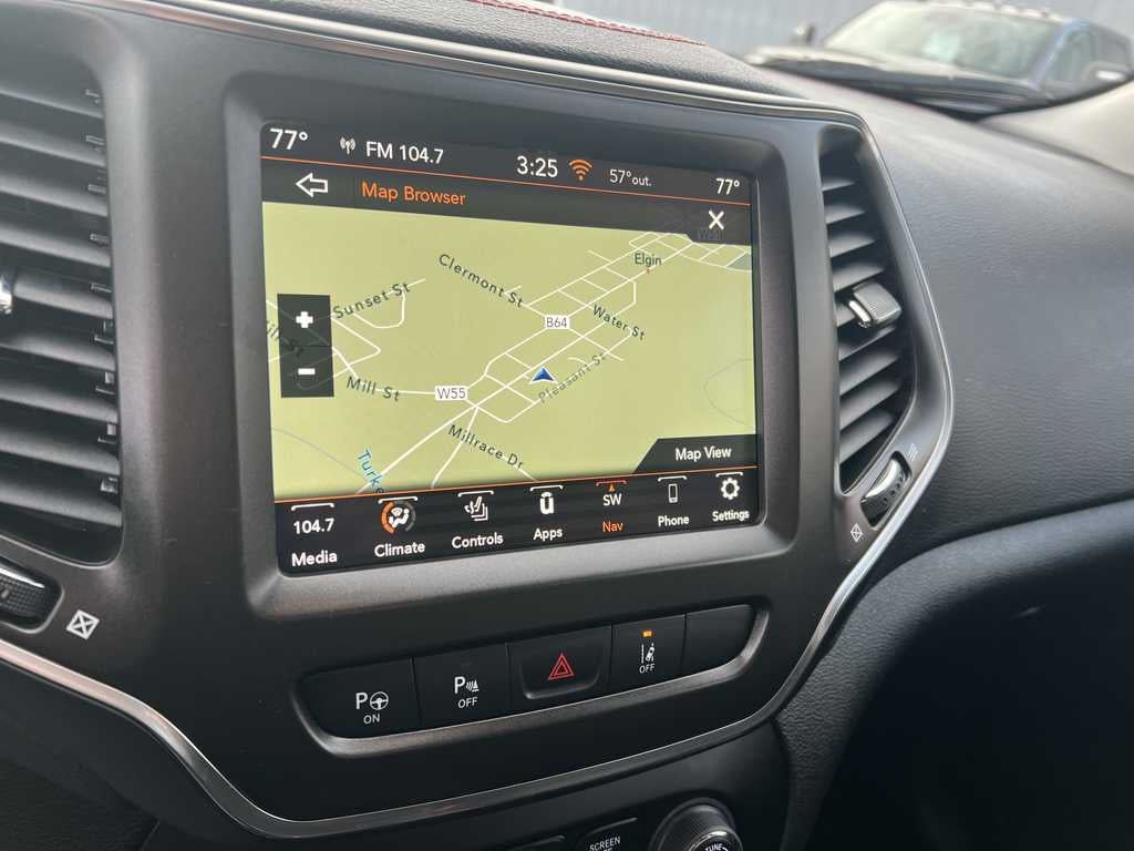 2023 Jeep Cherokee Trailhawk 4x4