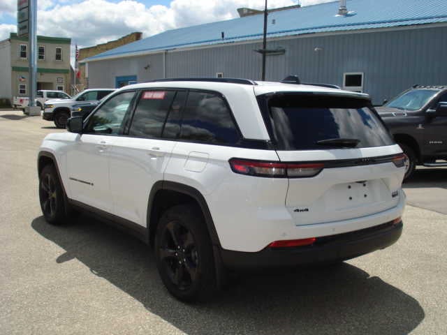 2022 Jeep Grand Cherokee Altitude 4x4