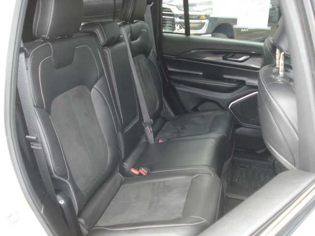 2022 Jeep Grand Cherokee Altitude 4x4