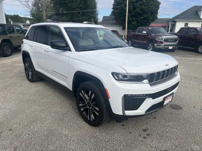 2027 Jeep Grand Cherokee GRAND CHEROKEE LIMITED 4X4