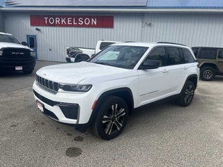 2027 Jeep Grand Cherokee GRAND CHEROKEE LIMITED 4X4