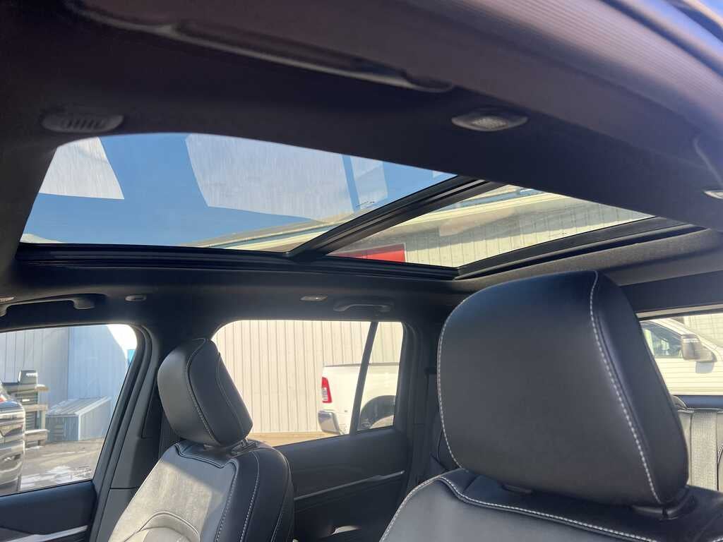 2026 Jeep Grand Cherokee GRAND CHEROKEE LIMITED RESERVE 4X4