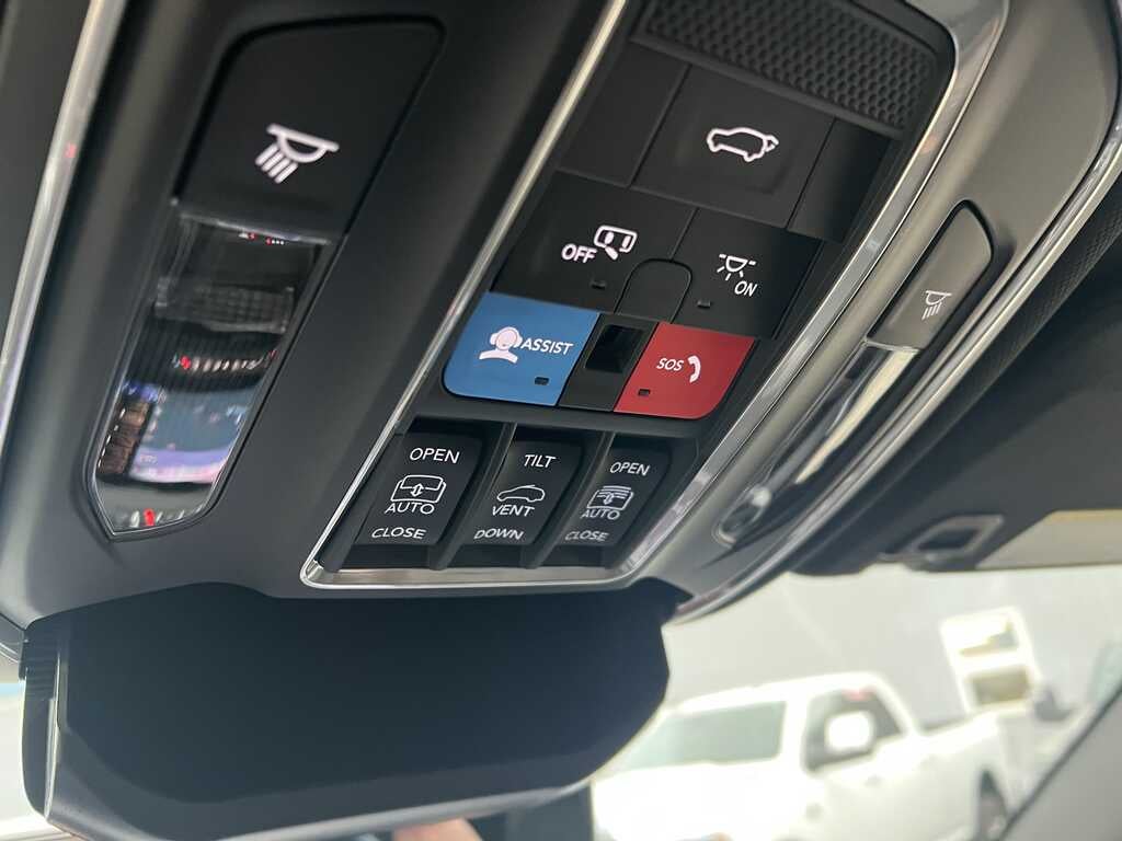 2026 Jeep Grand Cherokee GRAND CHEROKEE L LIMITED RESERVE 4X4