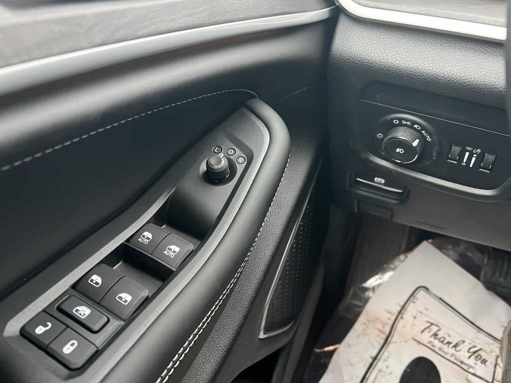 2026 Jeep Grand Cherokee GRAND CHEROKEE L LIMITED RESERVE 4X4