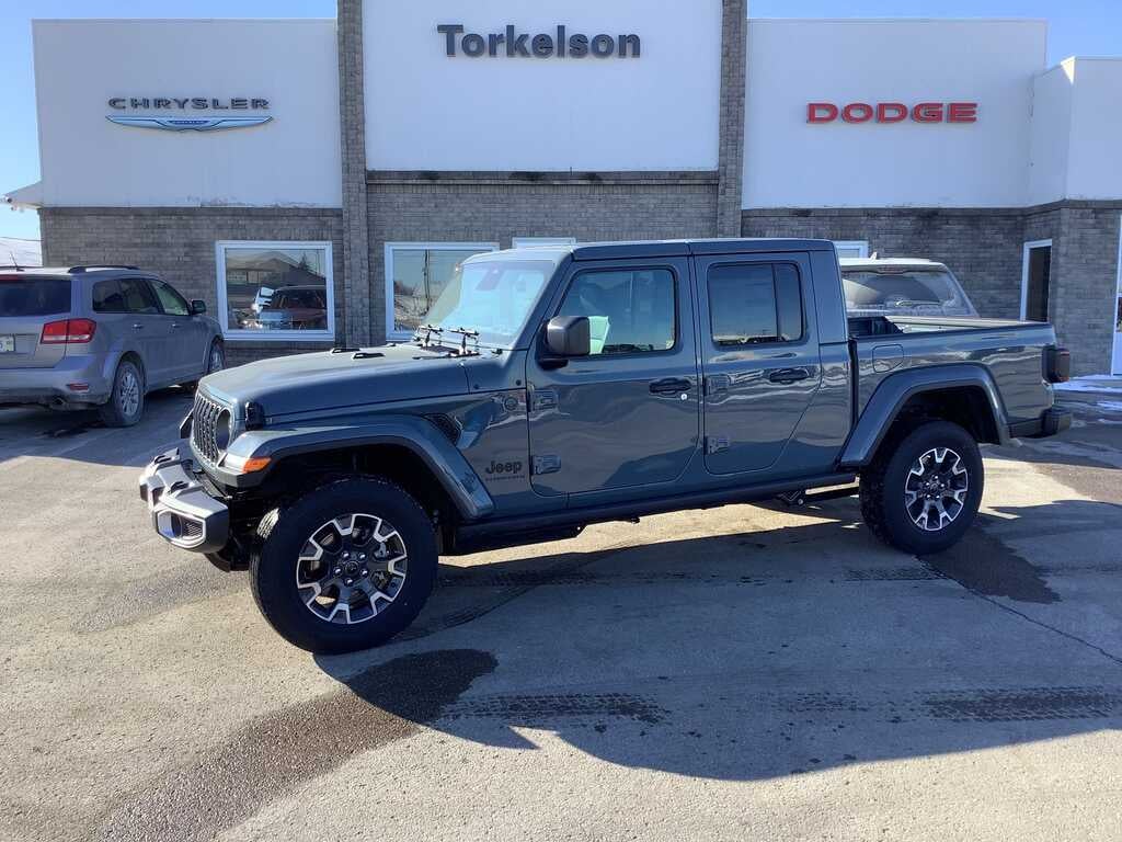 2026 Jeep Gladiator GLADIATOR SAHARA 4X4