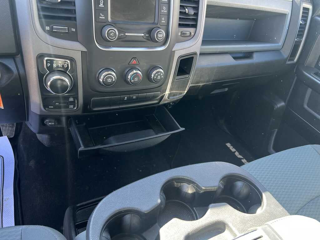 2019 RAM 1500 Classic Tradesman Crew Cab 4x4 5'7' Box