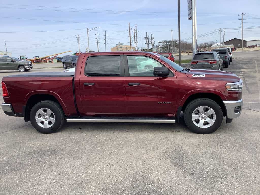 2025 RAM 1500 Big Horn Crew Cab 4x4 5'7' Box