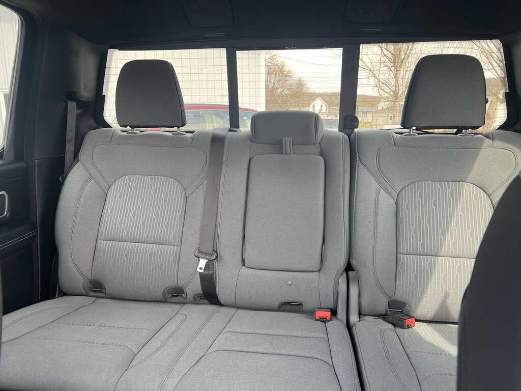 2023 RAM 1500 Crew Cab Big Horn 4x4