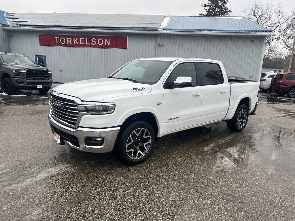 2026 RAM Ram 1500 RAM 1500 LARAMIE CREW CAB 4X4 5'7' BOX