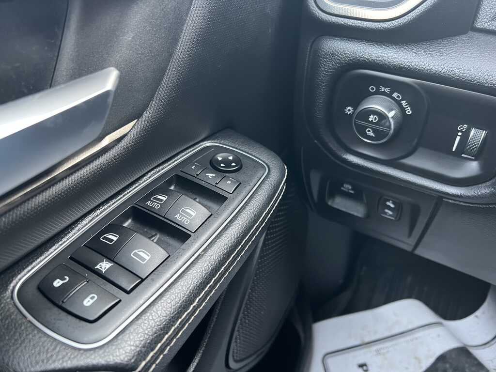 2020 RAM 1500 Rebel Crew Cab 4x4 5'7' Box