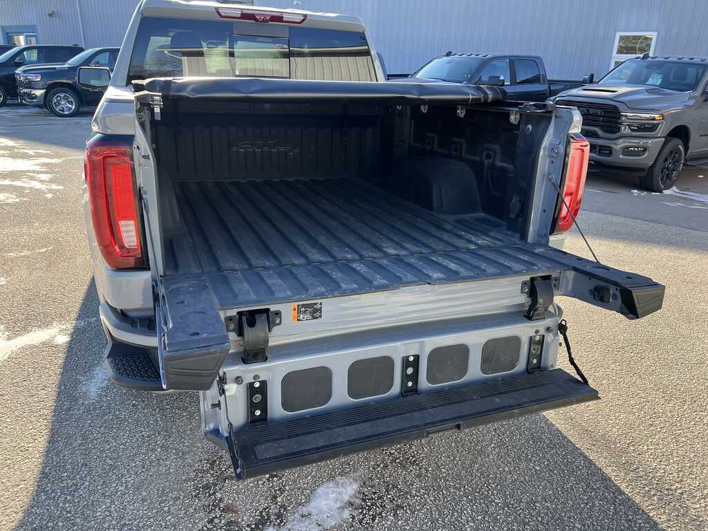 2024 GMC Sierra 1500 4WD Crew Cab Short Box AT4