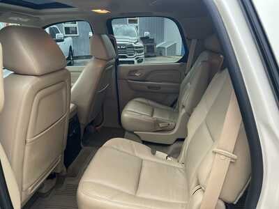 2009 Cadillac Escalade Standard
