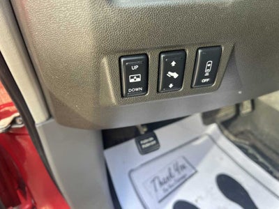 2005 Nissan Titan LE