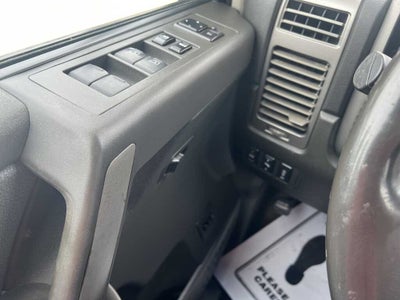 2005 Nissan Titan LE
