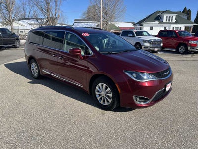 2019 Chrysler Pacifica Touring-L