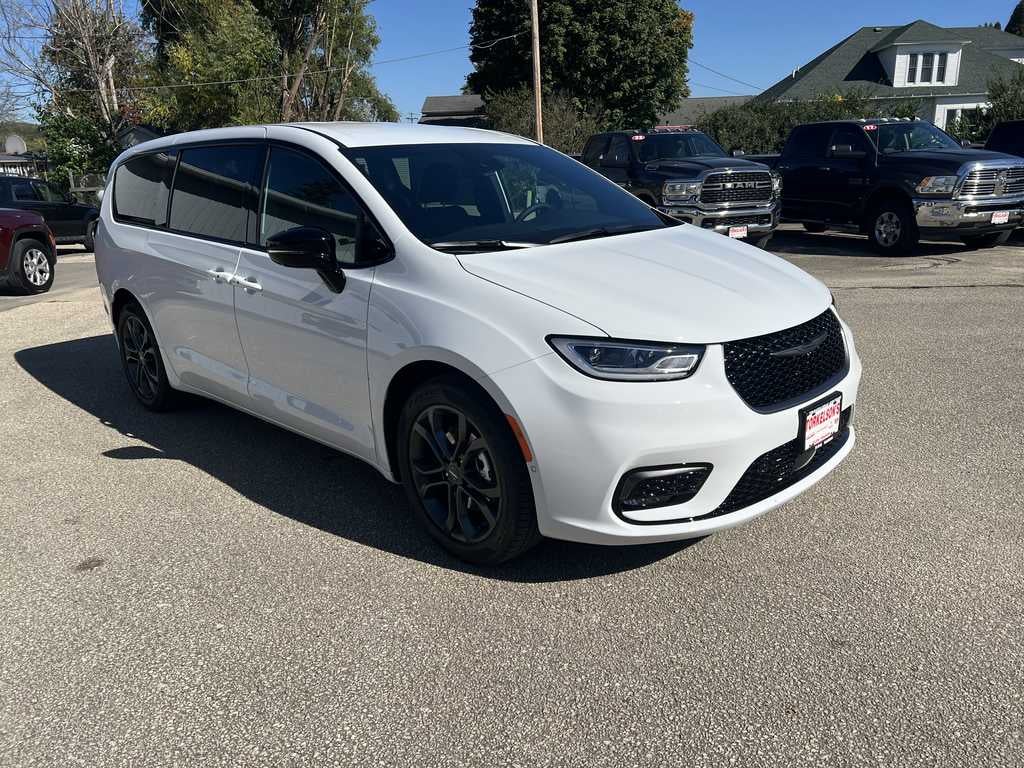 2026 Chrysler Pacifica PACIFICA SELECT