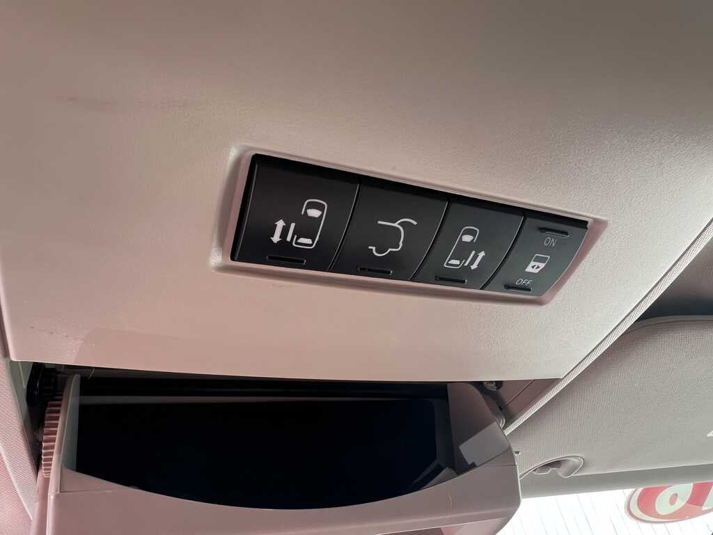 2016 Chrysler Town & Country Touring-L