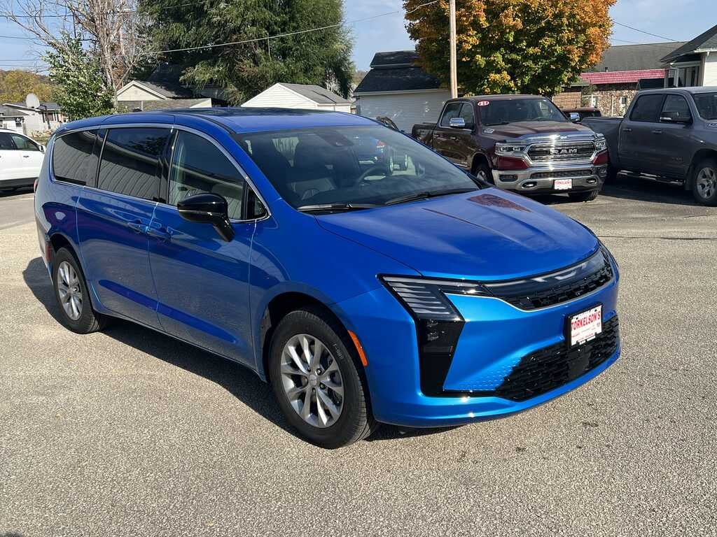 2027 Chrysler Pacifica PACIFICA SELECT AWD
