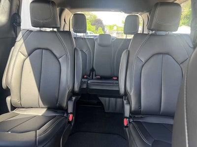 2027 Chrysler Pacifica PACIFICA SELECT AWD