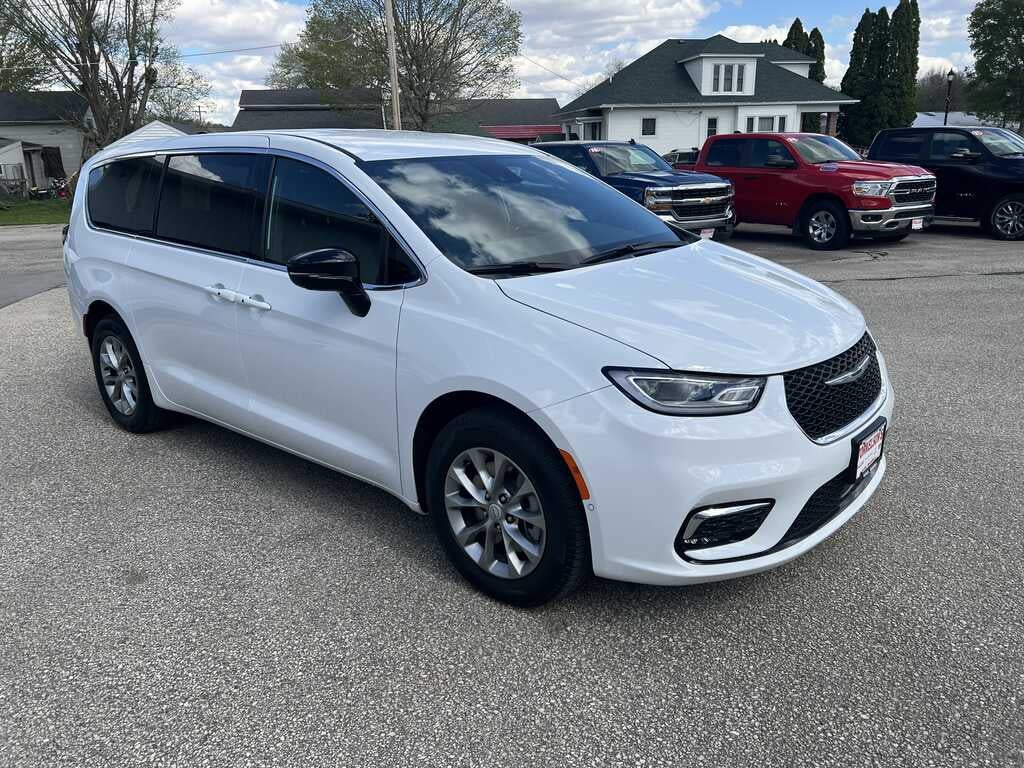 2026 Chrysler Pacifica PACIFICA SELECT AWD