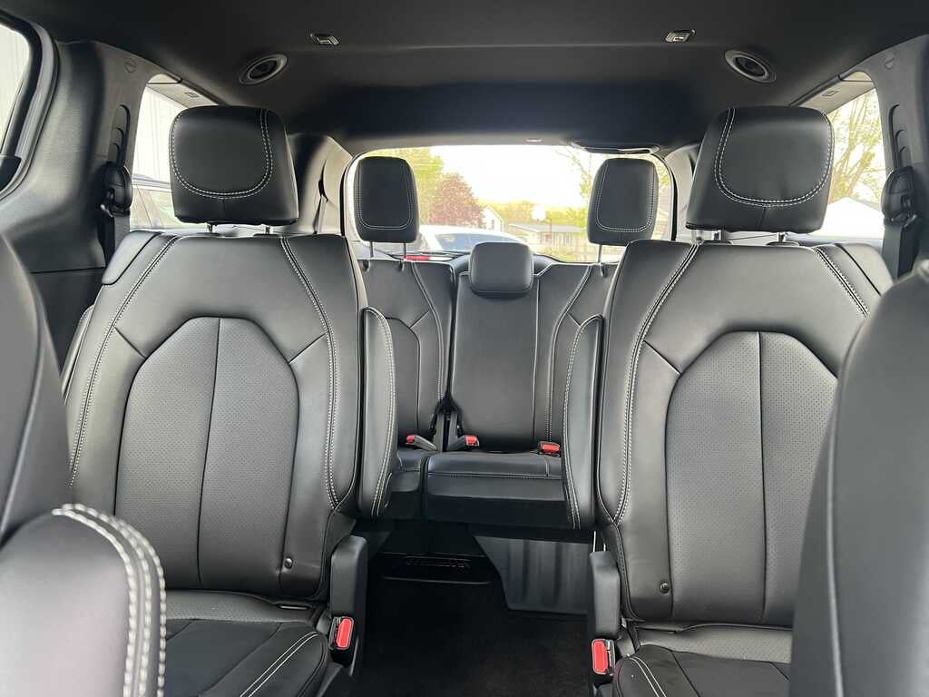 2026 Chrysler Pacifica PACIFICA SELECT AWD