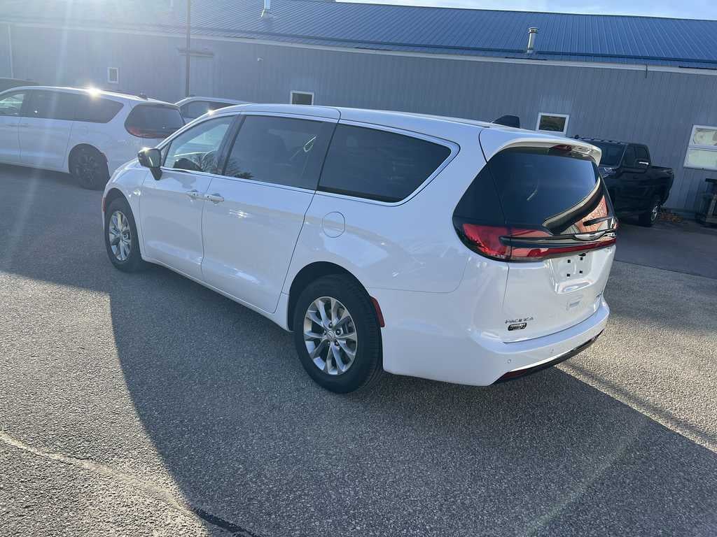 2026 Chrysler Pacifica PACIFICA LIMITED AWD