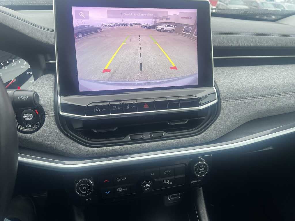 2022 Jeep Compass Latitude Lux 4x4