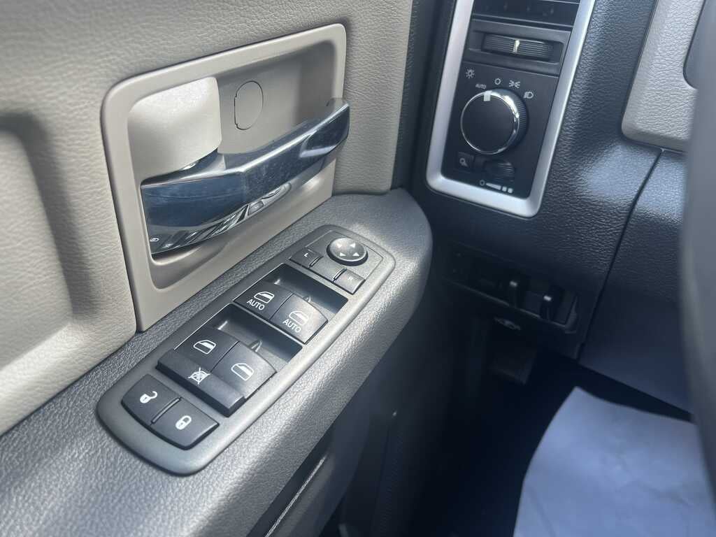 2012 RAM 2500 SLT